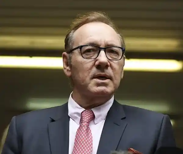 凯文·史派西深陷新指控漩涡，好莱坞再掀风暴