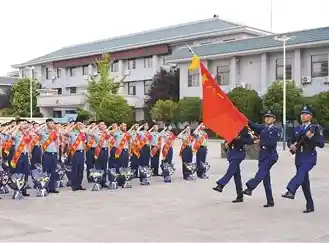 初心如炬 奋斗无疆——解码新时代强军征程