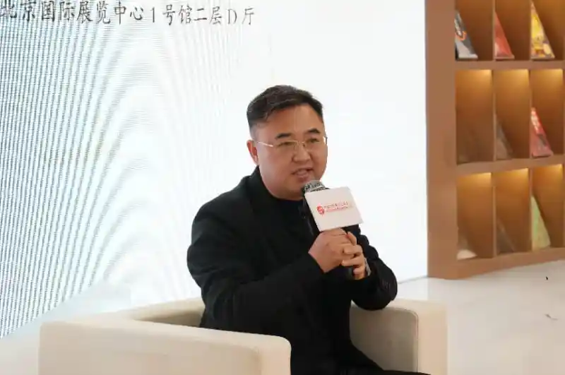 《硬笔学习新纪元：《硬笔学习指导》在京首发引热议》